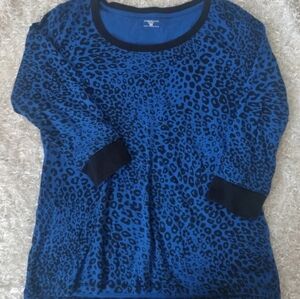 Women's Leopard Print Top With 3/4 Sleeves Size Large Blue Black Comfortable